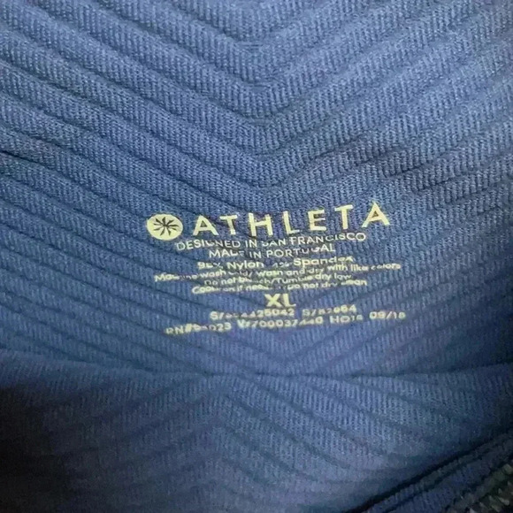 ATHLETA Women’s High Neck Sleeveless Shirt - Picture 4 of 8